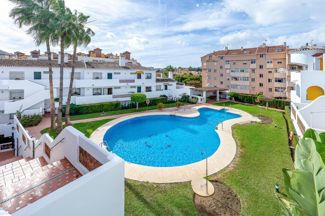 797 - En Pueblo Del Parque * Benalmádena